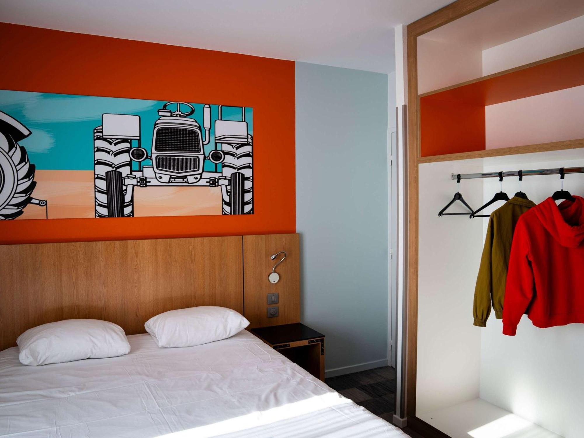 Ibis Styles Bourbon Lancy Hotel Eksteriør billede